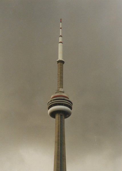 004-CN Tower Toronto.jpg